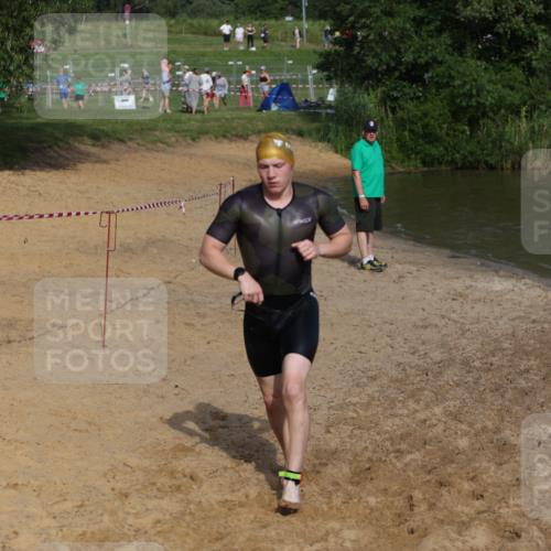 21.06.2026 - 29. Vierlanden-Triathlon Andreas Tolksdorf http://msf.ph/oto/9855045 21.06.2026 08:50:38 Schwimmen 101, 163 meine-sportfotos.de