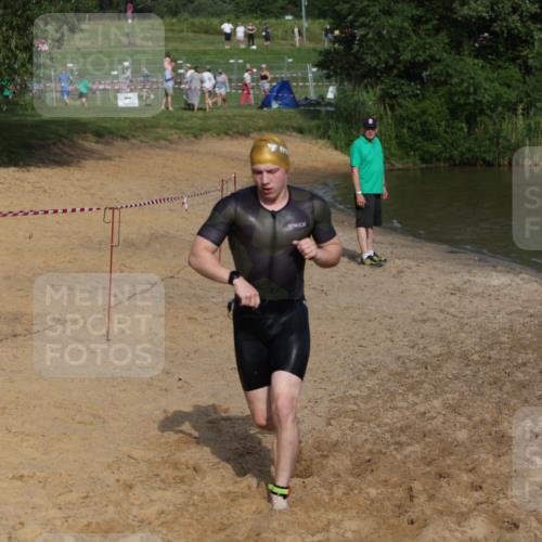 21.06.2026 - 29. Vierlanden-Triathlon Andreas Tolksdorf http://msf.ph/oto/9855048 21.06.2026 08:50:38 Schwimmen 101, 163 meine-sportfotos.de