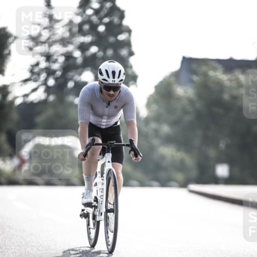 21.06.2026 - 29. Vierlanden-Triathlon H.Heesch http://msf.ph/oto/9855067 21.06.2026 08:50:31 Radfahren 72, 145 meine-sportfotos.de