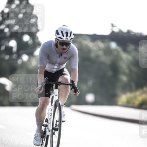 21.06.2026 - 29. Vierlanden-Triathlon H.Heesch http://msf.ph/oto/9855072 21.06.2026 08:50:31 Radfahren 72, 145 meine-sportfotos.de