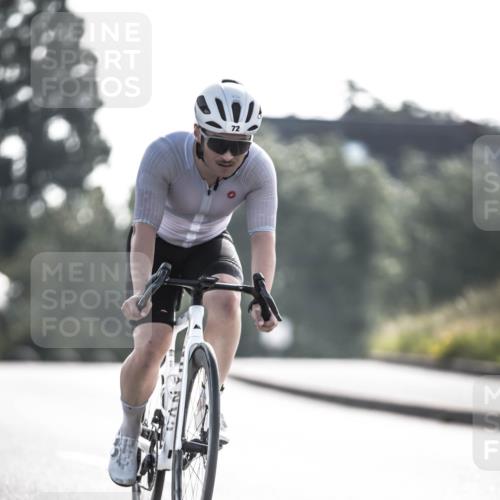 21.06.2026 - 29. Vierlanden-Triathlon H.Heesch http://msf.ph/oto/9855073 21.06.2026 08:50:31 Radfahren 72, 145 meine-sportfotos.de