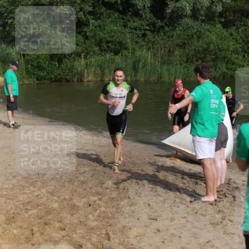 21.06.2026 - 29. Vierlanden-Triathlon Andreas Tolksdorf http://msf.ph/oto/9855074 21.06.2026 08:50:44 Schwimmen 100, 163, 179, 1353 meine-sportfotos.de