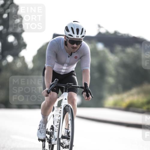21.06.2026 - 29. Vierlanden-Triathlon H.Heesch http://msf.ph/oto/9855075 21.06.2026 08:50:31 Radfahren 72, 145 meine-sportfotos.de