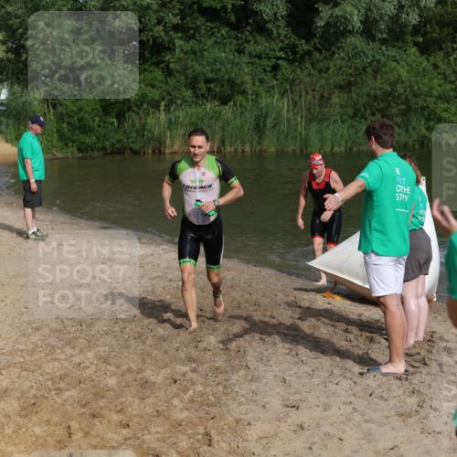 21.06.2026 - 29. Vierlanden-Triathlon Andreas Tolksdorf http://msf.ph/oto/9855092 21.06.2026 08:50:44 Schwimmen 100, 163, 179, 1353 meine-sportfotos.de