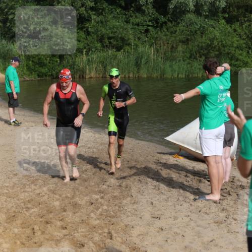 21.06.2026 - 29. Vierlanden-Triathlon Andreas Tolksdorf http://msf.ph/oto/9855125 21.06.2026 08:50:48 Schwimmen 100, 163, 179, 1353 meine-sportfotos.de