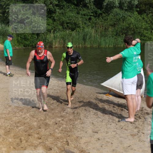 21.06.2026 - 29. Vierlanden-Triathlon Andreas Tolksdorf http://msf.ph/oto/9855126 21.06.2026 08:50:48 Schwimmen 100, 163, 179, 1353 meine-sportfotos.de