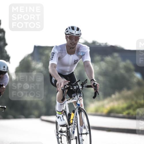 21.06.2026 - 29. Vierlanden-Triathlon H.Heesch http://msf.ph/oto/9855182 21.06.2026 08:51:05 Radfahren 7, 210 meine-sportfotos.de