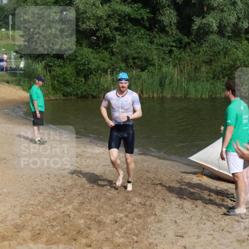 21.06.2026 - 29. Vierlanden-Triathlon Andreas Tolksdorf http://msf.ph/oto/9855237 21.06.2026 08:51:11 Schwimmen 50, 68 meine-sportfotos.de