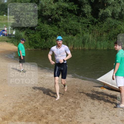 21.06.2026 - 29. Vierlanden-Triathlon Andreas Tolksdorf http://msf.ph/oto/9855241 21.06.2026 08:51:11 Schwimmen 50, 68 meine-sportfotos.de