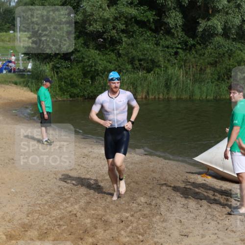 21.06.2026 - 29. Vierlanden-Triathlon Andreas Tolksdorf http://msf.ph/oto/9855247 21.06.2026 08:51:11 Schwimmen 50, 68 meine-sportfotos.de
