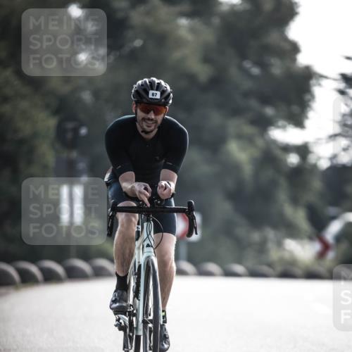 21.06.2026 - 29. Vierlanden-Triathlon H.Heesch http://msf.ph/oto/9855251 21.06.2026 08:51:54 Radfahren 67 meine-sportfotos.de