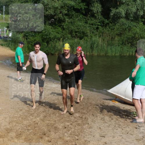 21.06.2026 - 29. Vierlanden-Triathlon Andreas Tolksdorf http://msf.ph/oto/9855265 21.06.2026 08:51:28 Schwimmen 81, 157, 161, 204 meine-sportfotos.de