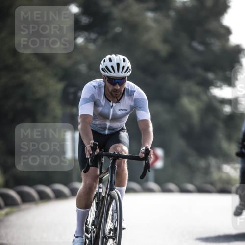 21.06.2026 - 29. Vierlanden-Triathlon H.Heesch http://msf.ph/oto/9855305 21.06.2026 08:52:11 Radfahren 27, 38, 42, 99 meine-sportfotos.de