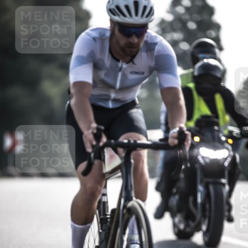 21.06.2026 - 29. Vierlanden-Triathlon H.Heesch http://msf.ph/oto/9855317 21.06.2026 08:52:12 Radfahren 27, 38, 99 meine-sportfotos.de