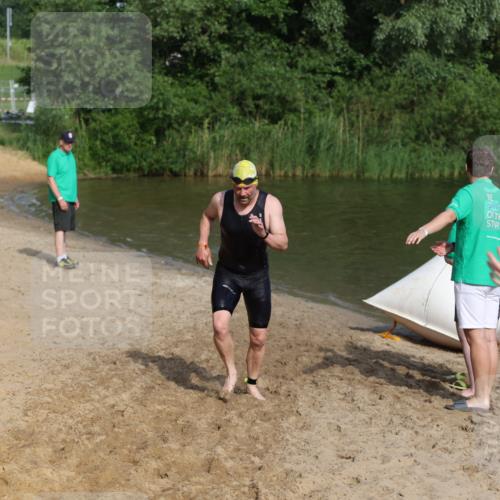 21.06.2026 - 29. Vierlanden-Triathlon Andreas Tolksdorf http://msf.ph/oto/9855326 21.06.2026 08:51:33 Schwimmen 81, 157, 161, 204 meine-sportfotos.de