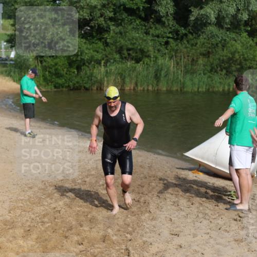 21.06.2026 - 29. Vierlanden-Triathlon Andreas Tolksdorf http://msf.ph/oto/9855334 21.06.2026 08:51:33 Schwimmen 81, 157, 161, 204 meine-sportfotos.de