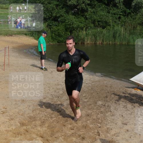 21.06.2026 - 29. Vierlanden-Triathlon Andreas Tolksdorf http://msf.ph/oto/9855343 21.06.2026 08:52:01 Schwimmen 5, 151 meine-sportfotos.de