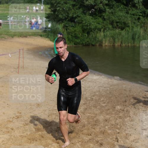 21.06.2026 - 29. Vierlanden-Triathlon Andreas Tolksdorf http://msf.ph/oto/9855358 21.06.2026 08:52:01 Schwimmen 5, 151 meine-sportfotos.de