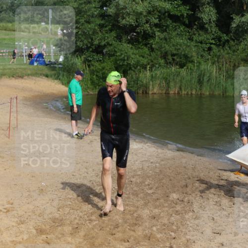21.06.2026 - 29. Vierlanden-Triathlon Andreas Tolksdorf http://msf.ph/oto/9855388 21.06.2026 08:52:10 Schwimmen 5, 58, 171 meine-sportfotos.de