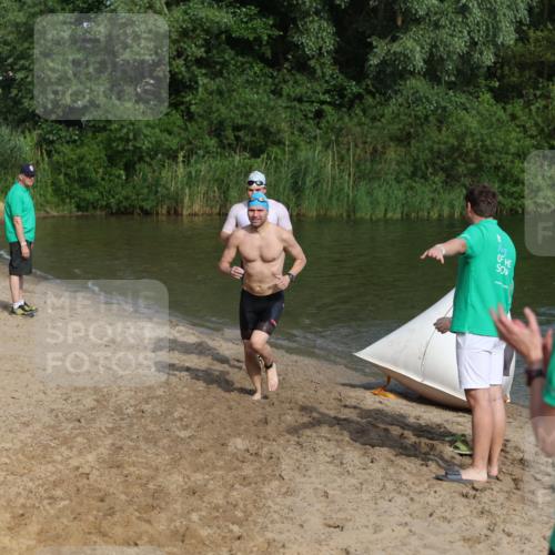 21.06.2026 - 29. Vierlanden-Triathlon Andreas Tolksdorf http://msf.ph/oto/9855389 21.06.2026 08:52:11 Schwimmen 5, 58, 171, 181 meine-sportfotos.de