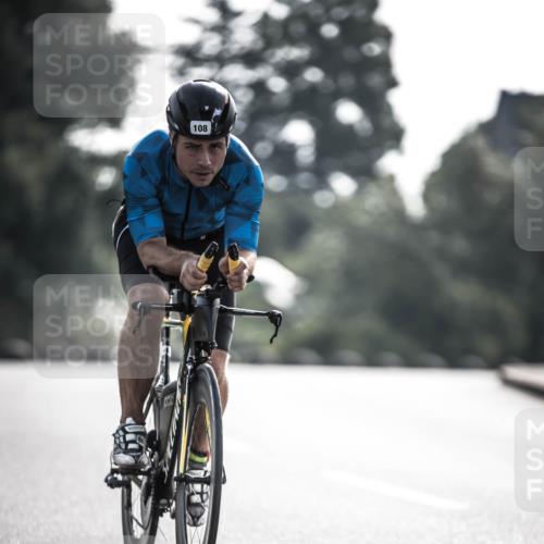 21.06.2026 - 29. Vierlanden-Triathlon H.Heesch http://msf.ph/oto/9855403 21.06.2026 08:52:29 Radfahren 56, 108 meine-sportfotos.de