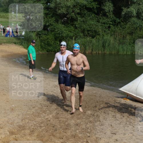 21.06.2026 - 29. Vierlanden-Triathlon Andreas Tolksdorf http://msf.ph/oto/9855414 21.06.2026 08:52:13 Schwimmen 5, 33, 58, 171, 181 meine-sportfotos.de