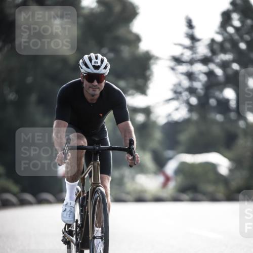 21.06.2026 - 29. Vierlanden-Triathlon H.Heesch http://msf.ph/oto/9855490 21.06.2026 08:53:33 Radfahren 88 meine-sportfotos.de