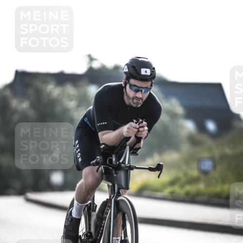 21.06.2026 - 29. Vierlanden-Triathlon H.Heesch http://msf.ph/oto/9855519 21.06.2026 08:53:47 Radfahren 4, 29, 112 meine-sportfotos.de
