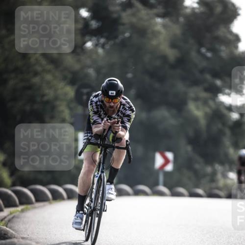 21.06.2026 - 29. Vierlanden-Triathlon H.Heesch http://msf.ph/oto/9855547 21.06.2026 08:54:12 Radfahren 44, 169 meine-sportfotos.de