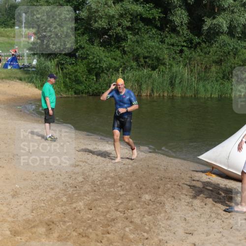 21.06.2026 - 29. Vierlanden-Triathlon Andreas Tolksdorf http://msf.ph/oto/9855555 21.06.2026 08:53:06 Schwimmen 200, 205 meine-sportfotos.de