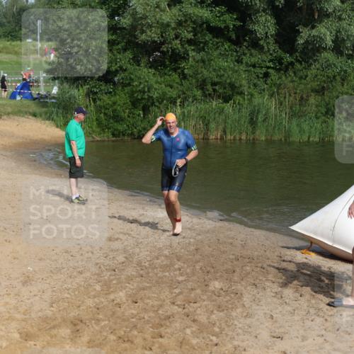 21.06.2026 - 29. Vierlanden-Triathlon Andreas Tolksdorf http://msf.ph/oto/9855562 21.06.2026 08:53:06 Schwimmen 200, 205 meine-sportfotos.de