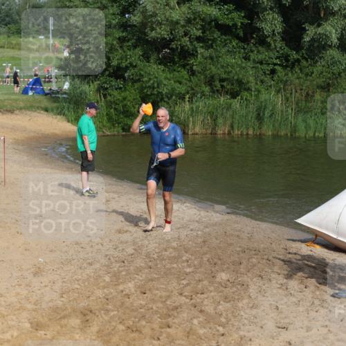 21.06.2026 - 29. Vierlanden-Triathlon Andreas Tolksdorf http://msf.ph/oto/9855584 21.06.2026 08:53:06 Schwimmen 200, 205 meine-sportfotos.de