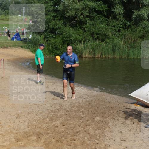 21.06.2026 - 29. Vierlanden-Triathlon Andreas Tolksdorf http://msf.ph/oto/9855591 21.06.2026 08:53:06 Schwimmen 200, 205 meine-sportfotos.de