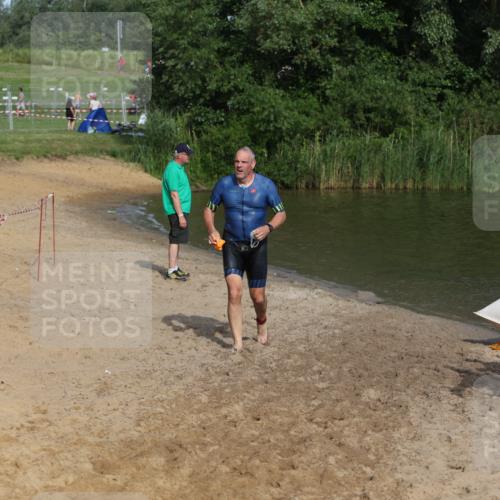 21.06.2026 - 29. Vierlanden-Triathlon Andreas Tolksdorf http://msf.ph/oto/9855597 21.06.2026 08:53:07 Schwimmen 200, 205 meine-sportfotos.de