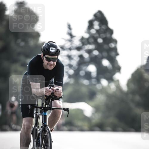 21.06.2026 - 29. Vierlanden-Triathlon H.Heesch http://msf.ph/oto/9855680 21.06.2026 08:54:56 Radfahren 34, 39, 84, 104 meine-sportfotos.de