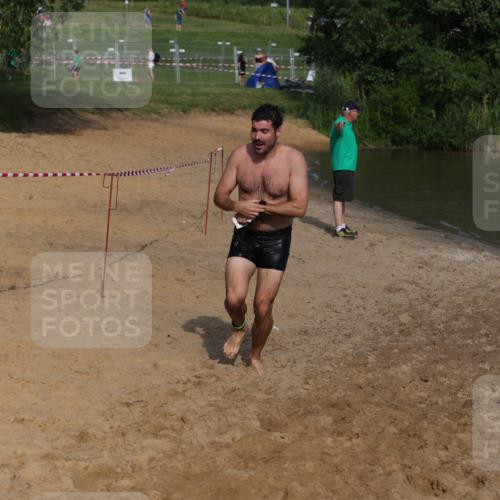 21.06.2026 - 29. Vierlanden-Triathlon Andreas Tolksdorf http://msf.ph/oto/9855727 21.06.2026 08:53:37 Schwimmen 15, 124 meine-sportfotos.de