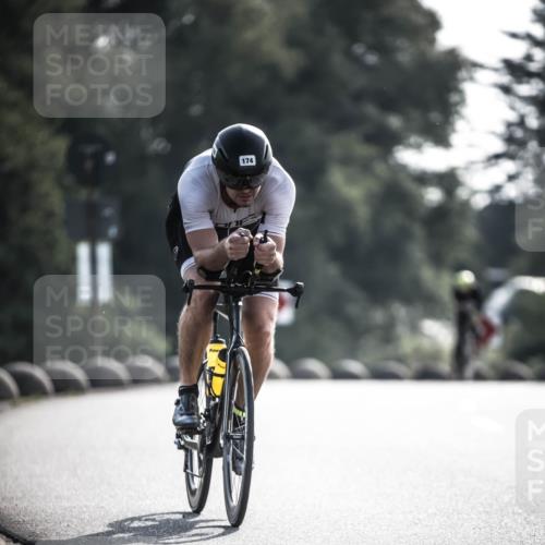 21.06.2026 - 29. Vierlanden-Triathlon H.Heesch http://msf.ph/oto/9855735 21.06.2026 08:55:37 Radfahren 165, 174 meine-sportfotos.de