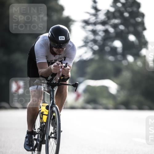 21.06.2026 - 29. Vierlanden-Triathlon H.Heesch http://msf.ph/oto/9855744 21.06.2026 08:55:37 Radfahren 165, 174 meine-sportfotos.de