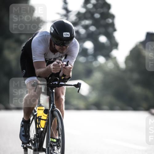 21.06.2026 - 29. Vierlanden-Triathlon H.Heesch http://msf.ph/oto/9855747 21.06.2026 08:55:37 Radfahren 165, 174 meine-sportfotos.de