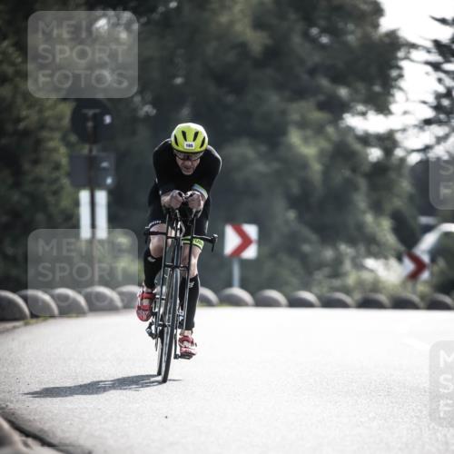 21.06.2026 - 29. Vierlanden-Triathlon H.Heesch http://msf.ph/oto/9855755 21.06.2026 08:55:42 Radfahren 159, 165 meine-sportfotos.de