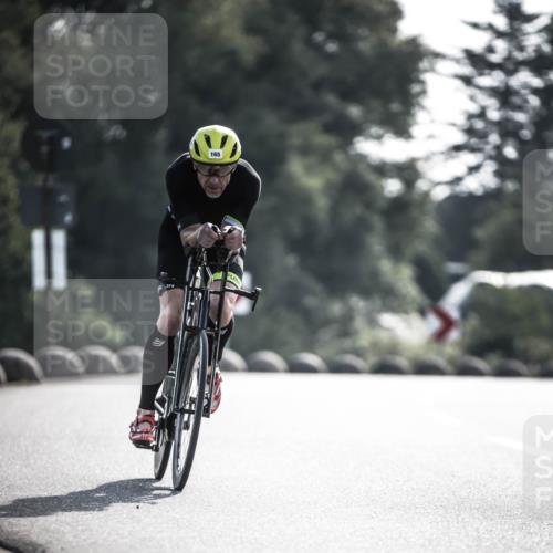 21.06.2026 - 29. Vierlanden-Triathlon H.Heesch http://msf.ph/oto/9855761 21.06.2026 08:55:42 Radfahren 159, 165 meine-sportfotos.de