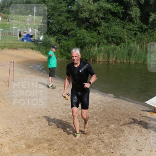 21.06.2026 - 29. Vierlanden-Triathlon Andreas Tolksdorf http://msf.ph/oto/9855774 21.06.2026 08:53:46 Schwimmen 122, 124, 126 meine-sportfotos.de