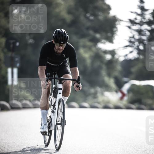 21.06.2026 - 29. Vierlanden-Triathlon H.Heesch http://msf.ph/oto/9855810 21.06.2026 08:55:56 Radfahren 69, 96 meine-sportfotos.de