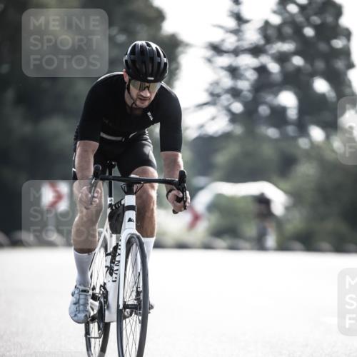 21.06.2026 - 29. Vierlanden-Triathlon H.Heesch http://msf.ph/oto/9855816 21.06.2026 08:55:57 Radfahren 69, 96 meine-sportfotos.de