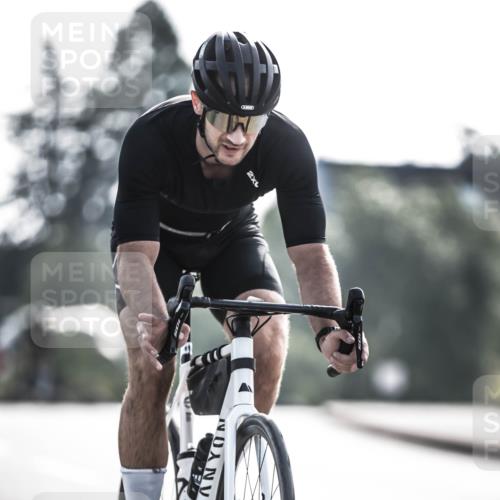 21.06.2026 - 29. Vierlanden-Triathlon H.Heesch http://msf.ph/oto/9855825 21.06.2026 08:55:57 Radfahren 69, 96 meine-sportfotos.de