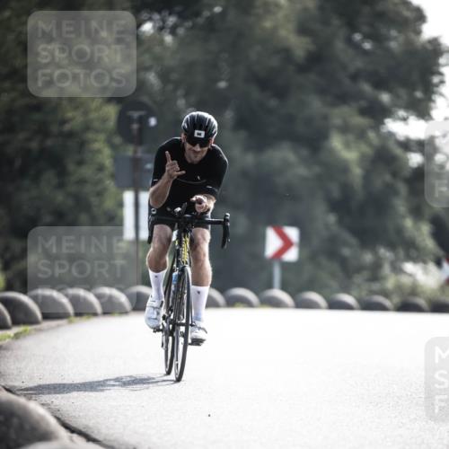 21.06.2026 - 29. Vierlanden-Triathlon H.Heesch http://msf.ph/oto/9855829 21.06.2026 08:56:02 Radfahren 96 meine-sportfotos.de