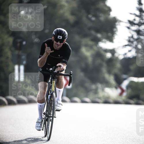 21.06.2026 - 29. Vierlanden-Triathlon H.Heesch http://msf.ph/oto/9855839 21.06.2026 08:56:03 Radfahren 96 meine-sportfotos.de