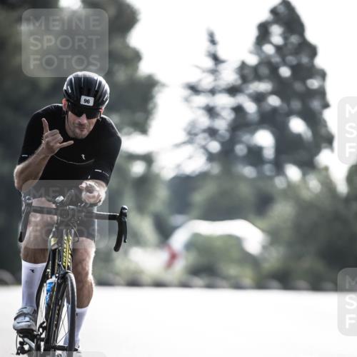 21.06.2026 - 29. Vierlanden-Triathlon H.Heesch http://msf.ph/oto/9855845 21.06.2026 08:56:04 Radfahren 96 meine-sportfotos.de