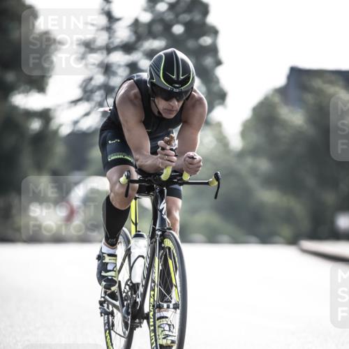21.06.2026 - 29. Vierlanden-Triathlon H.Heesch http://msf.ph/oto/9855895 21.06.2026 08:56:36 Radfahren 131 meine-sportfotos.de