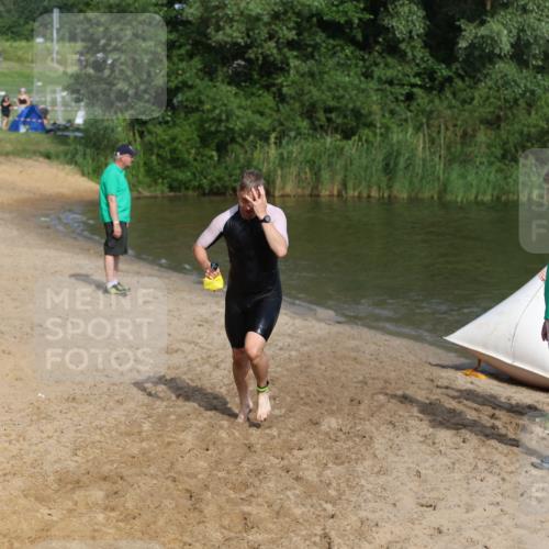 21.06.2026 - 29. Vierlanden-Triathlon Andreas Tolksdorf http://msf.ph/oto/9855924 21.06.2026 08:53:58 Schwimmen 122, 146, 176, 190 meine-sportfotos.de